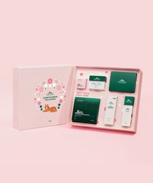 VT（ブイティー）の「さくらCICAエディション（スキンケアキット/ギフトセット）」