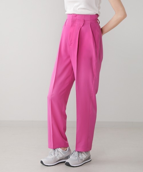 Bou Jeloud(ブージュルード)の「【WEB限定】センタータックテーパードパンツ(その他パンツ・レディース・ブラック/ピンク/ブルー/グリーン・38)」の2枚目の写真