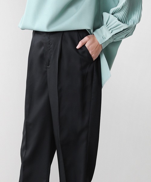 Bou Jeloud(ブージュルード)の「【WEB限定】センタータックテーパードパンツ(その他パンツ・レディース・ブラック/ピンク/ブルー/グリーン・38)」の17枚目の写真