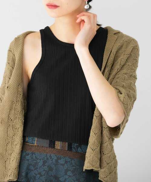 KBF（ケイビーエフ）の「illi　ランダムリブタンクトップ（タンクトップ・レディース・アイボリー/ブラック/モカ・ONE）」の4枚目の写真