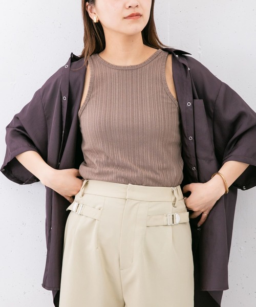 KBF（ケイビーエフ）の「illi　ランダムリブタンクトップ（タンクトップ・レディース・アイボリー/ブラック/モカ・ONE）」の6枚目の写真