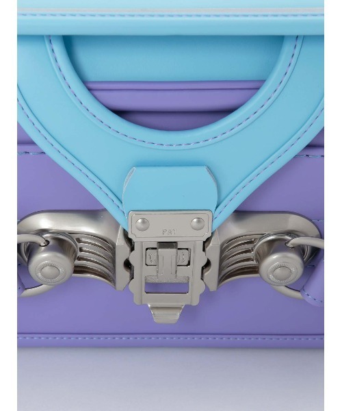 fafa（フェフェ）の「【早期特典付】2027年新入学ランドセル - ベビーブルーxラベンダー（クラリーノ / キューブ型）（ランドセル・キッズ・ブルー系その他・FREE）」の16枚目の写真