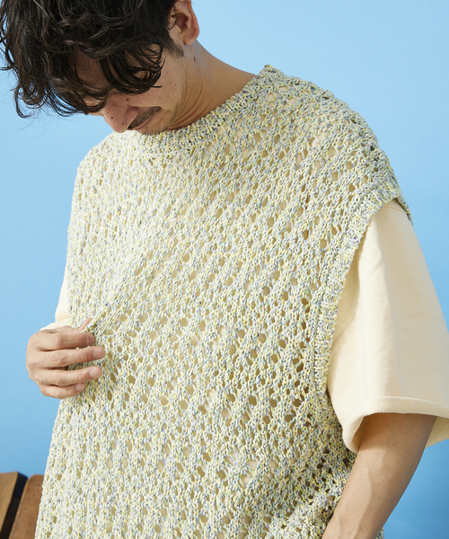 JOURNAL STANDARD relume(ジャーナルスタンダード レリューム)の「テープヤーンダイ ニットベスト(ベスト・メンズ・キナリ/グリーン/ライトブルー・MEDIUM/LARGE)」の12枚目の写真