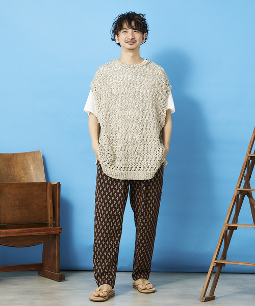 JOURNAL STANDARD relume(ジャーナルスタンダード レリューム)の「テープヤーンダイ ニットベスト(ベスト・メンズ・キナリ/グリーン/ライトブルー・MEDIUM/LARGE)」の15枚目の写真