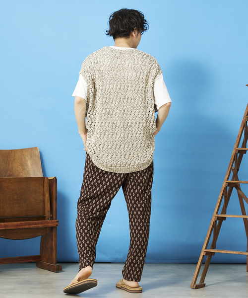 JOURNAL STANDARD relume(ジャーナルスタンダード レリューム)の「テープヤーンダイ ニットベスト(ベスト・メンズ・キナリ/グリーン/ライトブルー・MEDIUM/LARGE)」の16枚目の写真