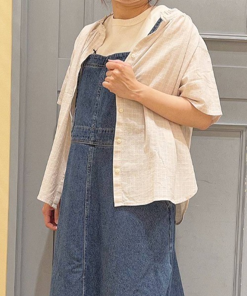 studio CLIP（スタディオクリップ）の「シングルガーゼ襟フリルスリーブブラウス[プラスサイズあり]（Tシャツ/カットソー・レディース・グリーン/ブラック/オフホワイト/アイボリー/ライトブルー/ベージュ/ライトグレー/ラベンダー/ライトグリーン・XXX-LARGE/XX-LARGE/MEDIUM/LARGE/X-LARGE）」の5枚目の写真