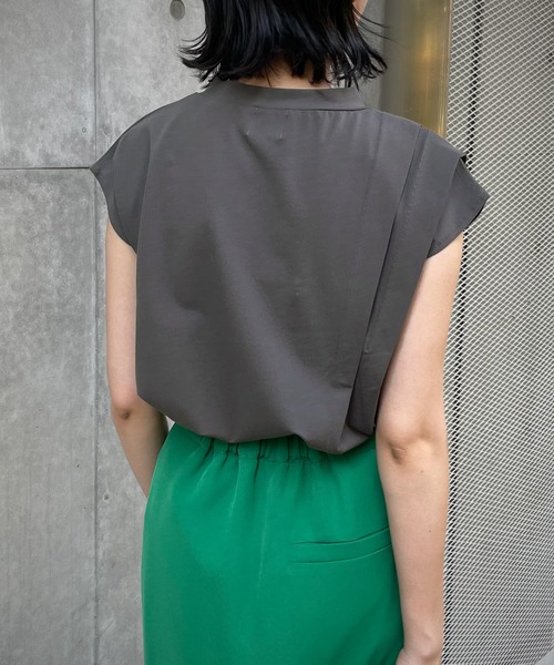 &g'aime(アンジェム)の「【&g’aime】アシンメトリーサイドタックトップス(Tシャツ/カットソー・レディース・ホワイト/チャコールグレー/グレイッシュベージュ・FREE)」の18枚目の写真