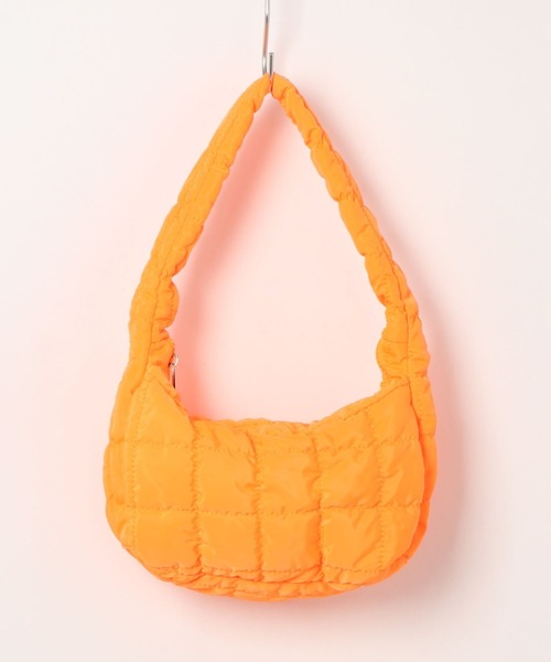 She's Closet（シーズクローゼット）の「キルティング半月型ミニワンハンドルバッグ（ハンドバッグ・レディース・ホワイト/オレンジ/ブラック・FREE）」の8枚目の写真