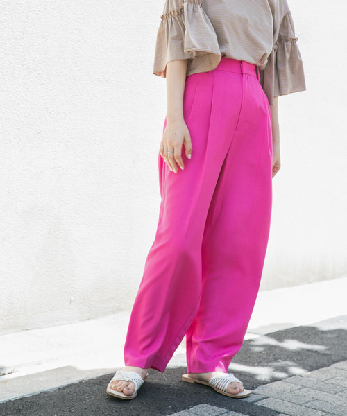 KBF（ケイビーエフ）の「センタープレスWIDEスラックス（スラックス・レディース・ブルー/ピンク/ネイビー/イエロー・ONE）」の4枚目の写真