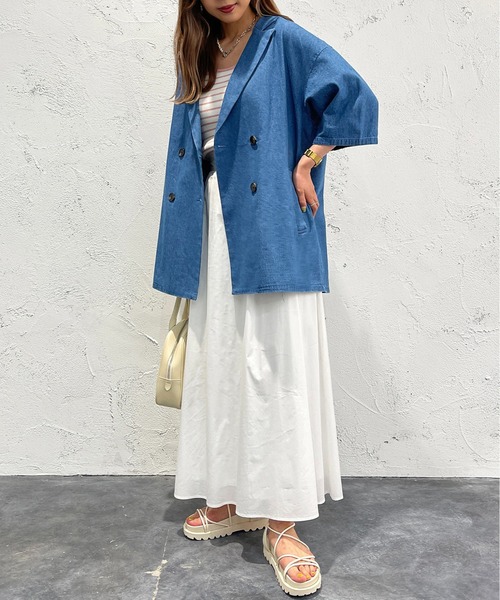 apres jour mignon(アプレジュールミニョン)の「デニムシャツジャケット【ZOZOTOWN限定アイテム】(テーラードジャケット・レディース・ダークブルー/ブルー・X-LARGE/フリー)」の2枚目の写真