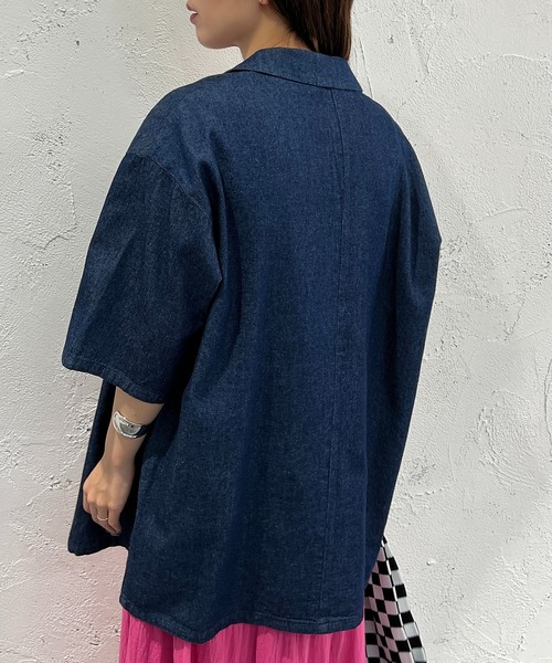apres jour mignon(アプレジュールミニョン)の「デニムシャツジャケット【ZOZOTOWN限定アイテム】(テーラードジャケット・レディース・ダークブルー/ブルー・X-LARGE/フリー)」の5枚目の写真