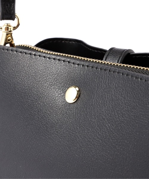 NATURAL BEAUTY BASIC(ナチュラルビューティーベーシック)の「ライトウォレットショルダー(ショルダーバッグ・レディース・ブラック/ベージュ/マジェンタ/ダークブルー・フリ-)」の8枚目の写真