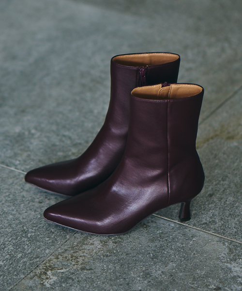 Juze（ジュゼ）の「【生活防水・抗菌防臭】リサイクルレザーポインテッドミドルブーツ【sustainable】（ブーツ・レディース・ブラック/キナリ/ブラウン・L/M/S）」の17枚目の写真