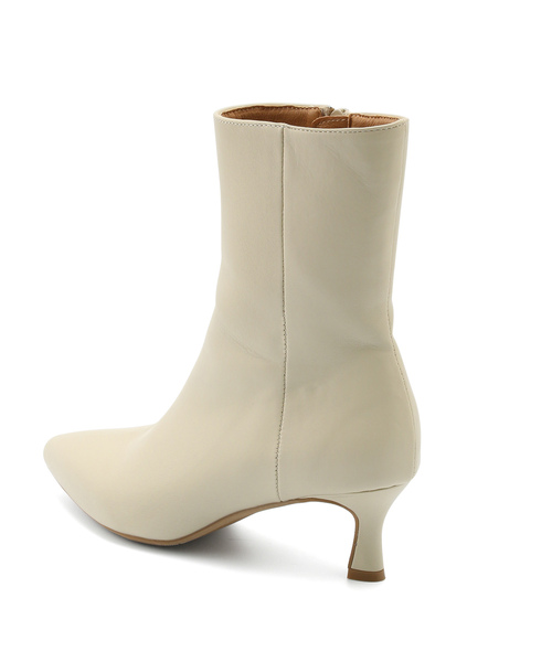 Juze（ジュゼ）の「【生活防水・抗菌防臭】リサイクルレザーポインテッドミドルブーツ【sustainable】（ブーツ・レディース・ブラック/キナリ/ブラウン・L/M/S）」の10枚目の写真