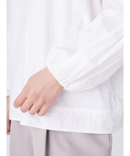 Mila Owen（ミラオーウェン）の「タックデザインラグランスリーブ