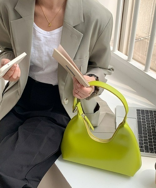 LAC-VERT(ラック・ヴェール)の「ワンハンドルコンパクトハンドバッグ(ハンドバッグ・レディース・ホワイト/ブラック/ダークブラウン/パープル/ブラウン/ピンク/グリーン/ライトイエロー・FREE)」の14枚目の写真