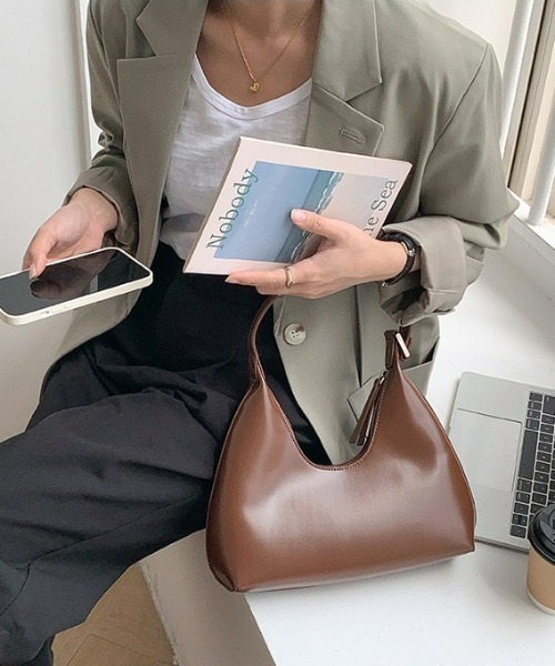 LAC-VERT(ラック・ヴェール)の「ワンハンドルコンパクトハンドバッグ(ハンドバッグ・レディース・ホワイト/ブラック/ダークブラウン/パープル/ブラウン/ピンク/グリーン/ライトイエロー・FREE)」の10枚目の写真