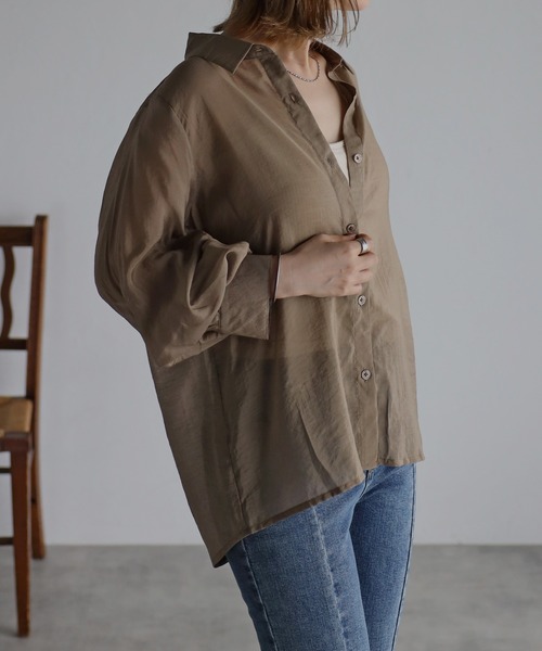 Yucca(ユッカ)の「タック袖シアーシャツ(シャツ/ブラウス・レディース・ダークグリーン/ホワイト/モカ・MEDIUM/LARGE)」の9枚目の写真