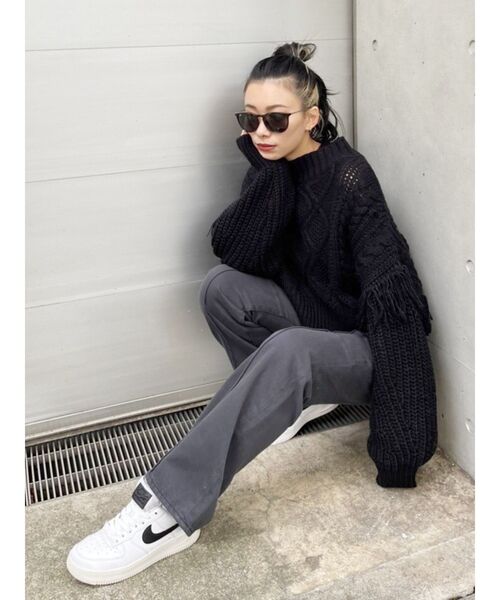 EVRIS（エヴリス）の「フリンジスリーブケーブルショートニット（ニット/セーター・レディース・ブラック/レッド/アイボリー/マスタード・FREE）」の15枚目の写真