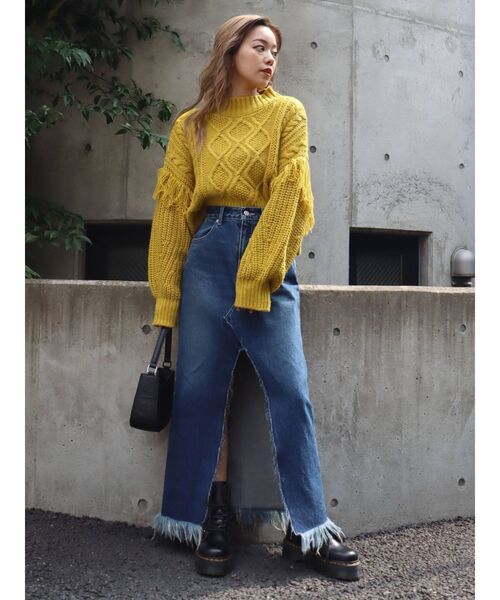 EVRIS（エヴリス）の「フリンジスリーブケーブルショートニット（ニット/セーター・レディース・ブラック/レッド/アイボリー/マスタード・FREE）」の13枚目の写真