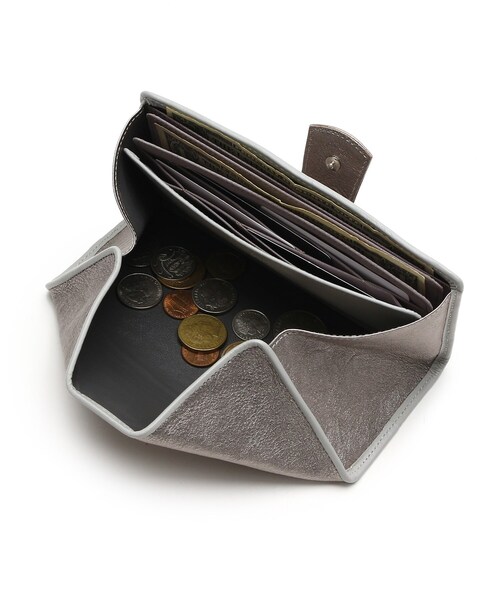 HIROKO HAYASHI（ヒロコハヤシ）の「◆FRANGIA（フランジャ）長財布ミニ（財布・レディース・ブラック/ホワイト系/ベージュ/シルバー/ゴールド・00）」の15枚目の写真