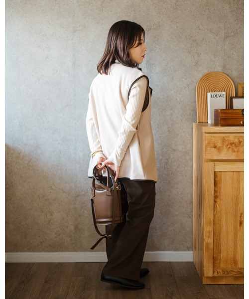 Amourire（アムリール）の「パイピングジレベスト（ベスト・レディース・モカ/アイボリー・M/L）」の6枚目の写真