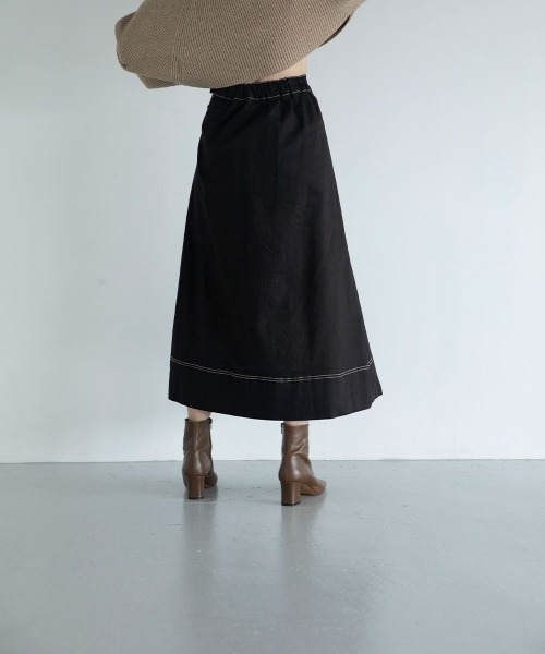 marjour（マージュール）の「BI-COLOR STITCH TUCK SKIRT（スカート・レディース・ブラック・M）」の9枚目の写真