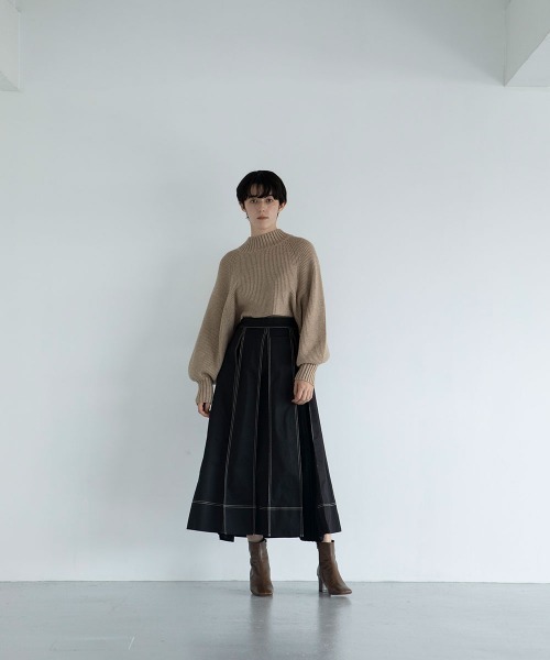 marjour（マージュール）の「BI-COLOR STITCH TUCK SKIRT（スカート・レディース・ブラック・M）」の13枚目の写真