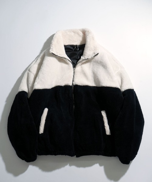 Ritzy(リッツィー)の「両面シャギーフリース BIGシルエットスタンドブルゾン レディース メンズ(ブルゾン・メンズ・ブラック×ホワイト/ブラック×ベージュ/ブラック×ブラック・MEDIUM/LARGE/X-LARGE)」の4枚目の写真