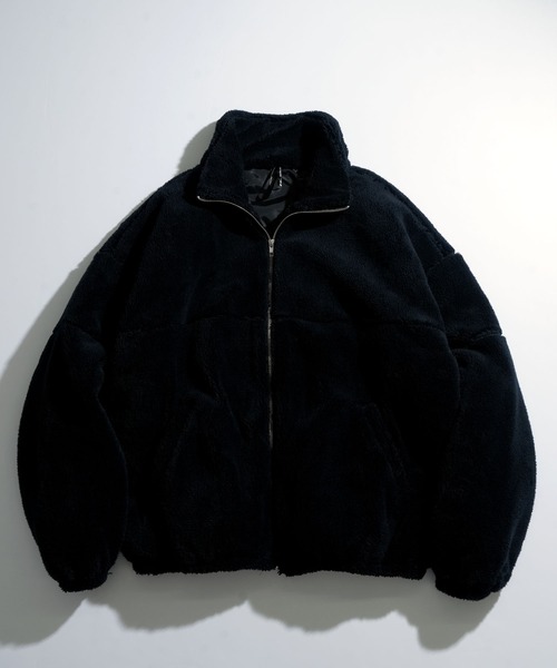 Ritzy(リッツィー)の「両面シャギーフリース BIGシルエットスタンドブルゾン レディース メンズ(ブルゾン・メンズ・ブラック×ホワイト/ブラック×ベージュ/ブラック×ブラック・MEDIUM/LARGE/X-LARGE)」の5枚目の写真