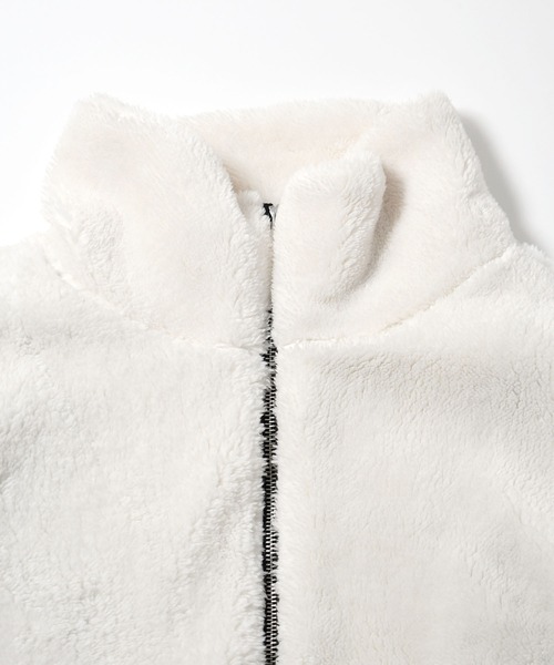 Ritzy(リッツィー)の「両面シャギーフリース BIGシルエットスタンドブルゾン レディース メンズ(ブルゾン・メンズ・ブラック×ホワイト/ブラック×ベージュ/ブラック×ブラック・MEDIUM/LARGE/X-LARGE)」の7枚目の写真