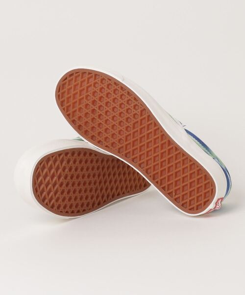 STEPS（ステップス）の「VANS/バンズ　クラシック タイダイ スリッポン 　CLASSIC SLIP-ON TIEDYE（ウィメンズ）（スニーカー・レディース・グリーン・23.5cm/24.5cm/24.0cm）」の2枚目の写真