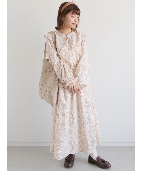 ehka sopo(エヘカソポ)の「花刺繍ポンポンニットトートバッグ(トートバッグ・レディース・キナリ/ベージュ/レッド・フリ-)」の17枚目の写真