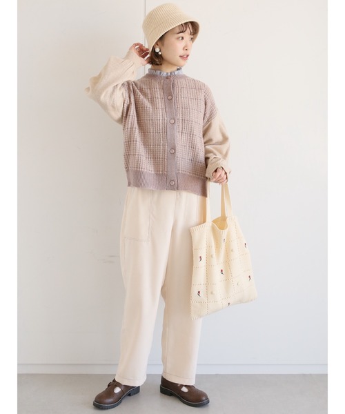 ehka sopo(エヘカソポ)の「花刺繍ポンポンニットトートバッグ(トートバッグ・レディース・キナリ/ベージュ/レッド・フリ-)」の7枚目の写真