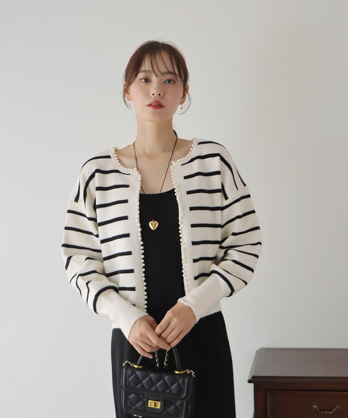 BLUEEAST（ブルーイースト）の「パールデザインニットカーディガン（カーディガン/ボレロ・レディース・アイボリー/グレー/ブラック/ピンク/アイボリー系/ブラック系・MEDIUM）」の21枚目の写真