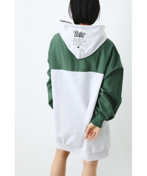 RODEO CROWNS WIDE BOWL（ロデオクラウンズワイドボウル）の「ナイロンドッキングフードワンピース（ワンピース・レディース・グレー×ホワイト/ブラック/グリーン・FREE）」の3枚目の写真