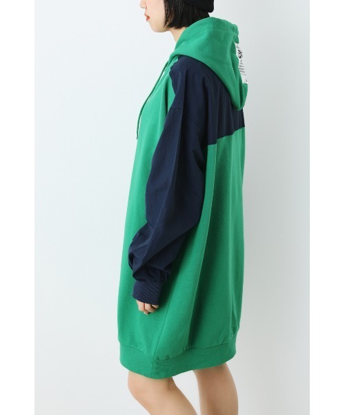 RODEO CROWNS WIDE BOWL（ロデオクラウンズワイドボウル）の「ナイロンドッキングフードワンピース（ワンピース・レディース・グレー×ホワイト/ブラック/グリーン・FREE）」の14枚目の写真