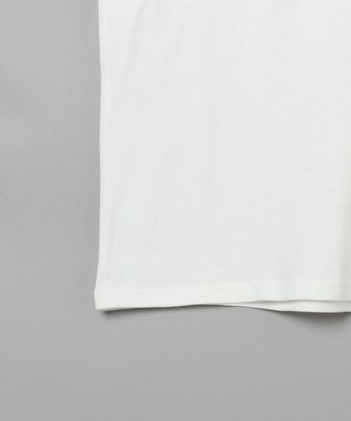JEANASIS(ジーナシス)の「ハクプリントロゴTEE/192255(Tシャツ/カットソー・レディース・ホワイト/ブラック/グレイッシュベージュ・FREE)」の5枚目の写真