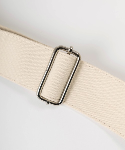 YAKPAK（ヤックパック）の「【YAK PAK/ヤックパック】ブランドロゴ ワンポイントピスネームタグ付 キャンバス生地 ビッグショルダーバッグ/A3サイズ収納可能（ショルダーバッグ・メンズ・ブラック/キナリ・FREE）」の5枚目の写真