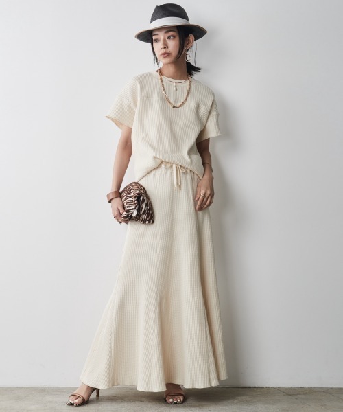 CHIC STYLE（シックスタイル）の「＜大きいサイズ＞綿100％ワッフルマーメイドスカート シックスタイル（スカート・レディース・ネイビー/スミクロ/アイボリー・L/LL/3L/4L/5L）」の13枚目の写真