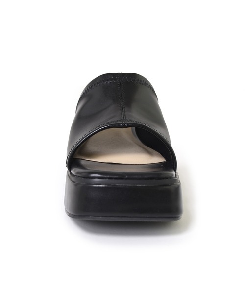 w closet（ダブルクローゼット）の「厚底ストレッチミュール（サンダル・レディース・オフホワイト/ライム/ブルー/ブラック・M/L）」の8枚目の写真