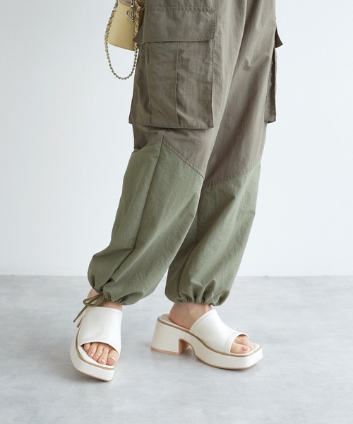 w closet（ダブルクローゼット）の「厚底ストレッチミュール（サンダル・レディース・オフホワイト/ライム/ブルー/ブラック・M/L）」の14枚目の写真