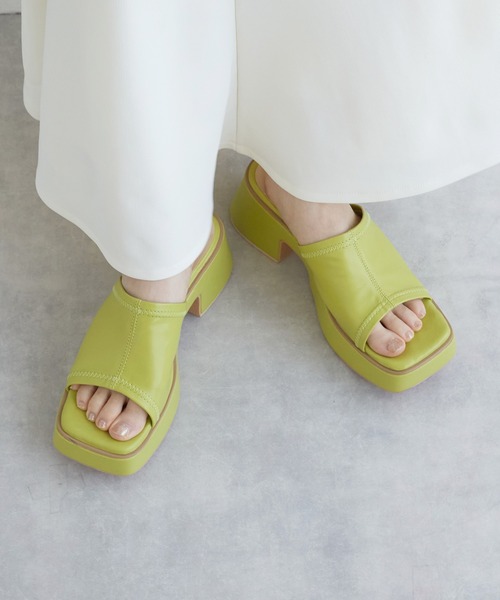 w closet（ダブルクローゼット）の「厚底ストレッチミュール（サンダル・レディース・オフホワイト/ライム/ブルー/ブラック・M/L）」の19枚目の写真
