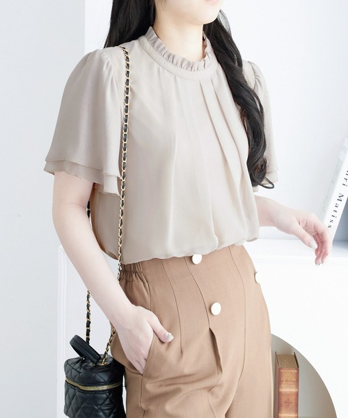 Viola e Viola（ヴィオラエヴィオラ）の「フリル衿シフォンタックブラウス（半袖）（シャツ/ブラウス・レディース・ミント/グレイッシュベージュ/グレイッシュブルー/レディッシュグレー/オフホワイト/ブラック・XX-LARGE/MEDIUM/LARGE/X-LARGE/XXX-LARGE/XXXX-LARGE）」の20枚目の写真