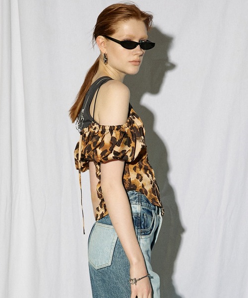 MAISON SPECIAL(メゾンスペシャル)の「レオパード2WAYスリーブコルセットブラウス【MAISON SPECIAL/メゾンスペシャル】(シャツ/ブラウス・レディース・マルチ・FREE)」の4枚目の写真