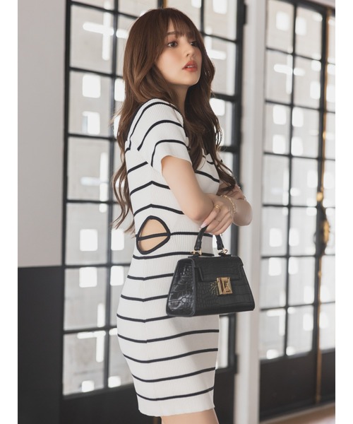 LIPSERVICE(リップサービス)の「カットアウトボーダーニットワンピース(ワンピース・レディース・ネイビー/ホワイト・S/M)」の2枚目の写真