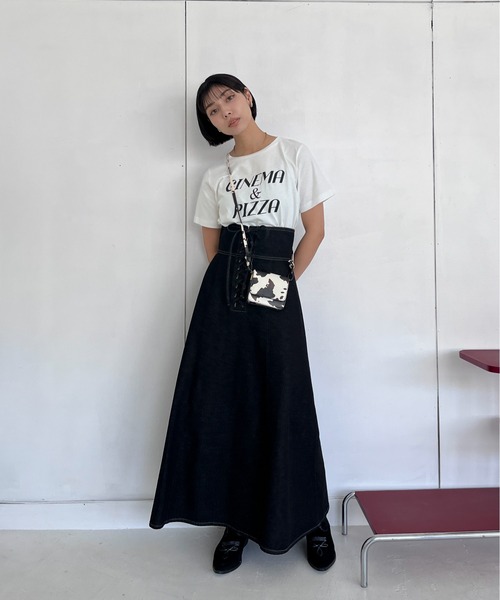 EPIMI E'PIMMY（エピミエピミー）の「マルチレースアップロングデニムスカート（デニムスカート・レディース・ネイビー/ブラック・MEDIUM）」の5枚目の写真