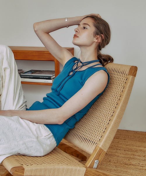 PUBLIC TOKYO(パブリックトウキョウ)の「【カップ付き・華奢見え】サークルホールカップインタンク/カップ付きキャミ(タンクトップ・レディース・ブラック/グレー/アイボリー/ブルー/サックスブルー・FREE)」の5枚目の写真