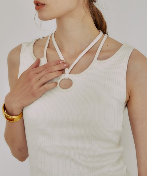 PUBLIC TOKYO(パブリックトウキョウ)の「【カップ付き・華奢見え】サークルホールカップインタンク/カップ付きキャミ(タンクトップ・レディース・ブラック/グレー/アイボリー/ブルー/サックスブルー・FREE)」の10枚目の写真