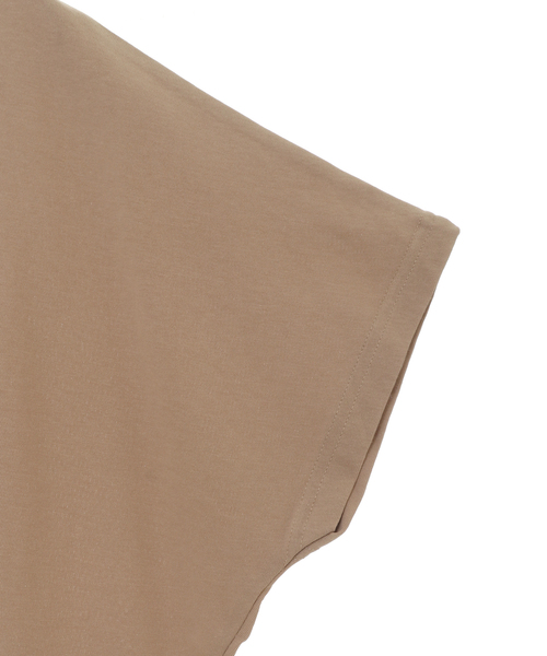 SOFFITTO(ソフィット)の「ひんやり着心地良いコクーンシルエットTシャツ(取り扱い店舗限定)(Tシャツ/カットソー・レディース・オフホワイト/キャメル/ブラック/チャコールグレー・FREE)」の7枚目の写真